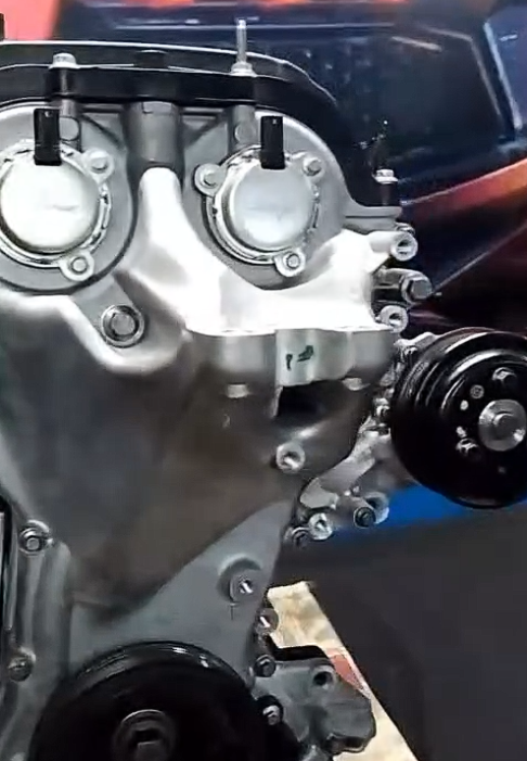 Detalhe técnico de motor Ford