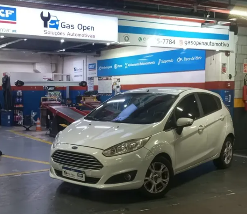 Ford Fiesta na oficina GAS OPEN